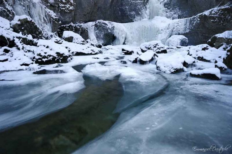 jail of ice.jpg